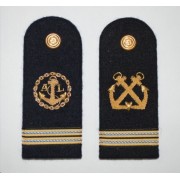 Spalline (paio) per uniforme di servizio estiva (S.E.B) e ordinaria estiva (O.E.) per Capo di seconda classe della Marina Militare Italiana (tutte le categorie) Spalline (paio) per uniforme di servizio estiva (S.E.B) e ordinaria estiva (O.E.) per Capo di seconda classe della Marina Militare Italiana (tutte le categorie)